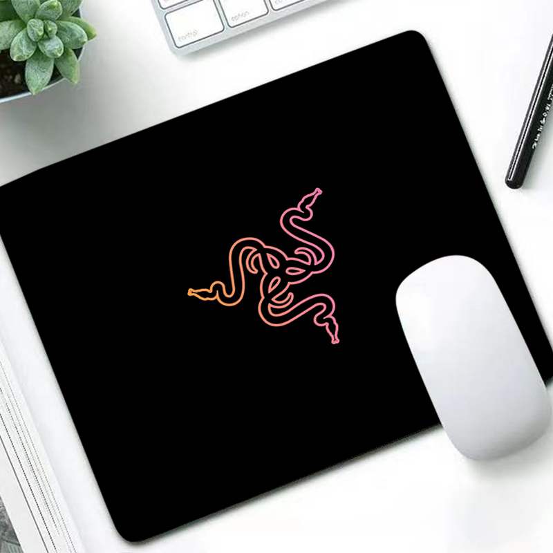 Tablet With All Accessories - Razer Lüks Mouse Pad Anime Oyuncu